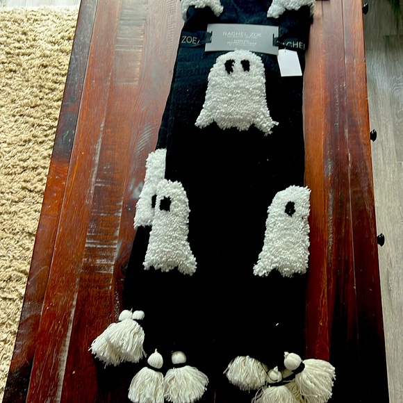 - Rachel Zoe ghost blanket - Picture 1 of 6